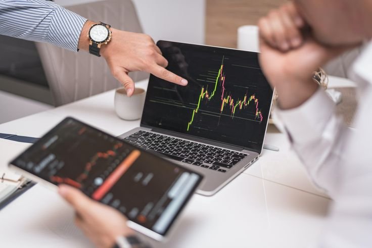 Unlock the secrets of cryptocurrency and FinTech with these massively discounted training classes